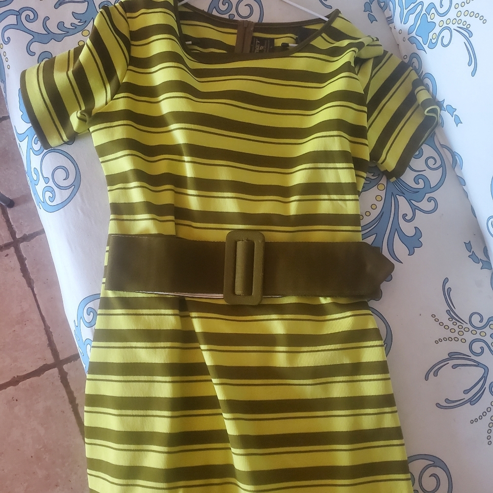 Vintage 1970's Striped green top and matching pants with belt